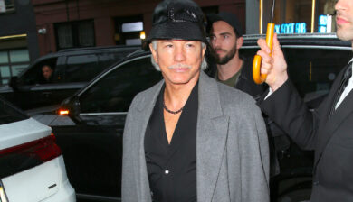 Manager / Chi è John Galliano, il ribelle creativo licenziato da Dior ora tornato in passerella con Zara