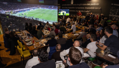 Sky, stasera l’iniziativa “Al Bar come allo Stadio” all’ Arena Piola di Milano