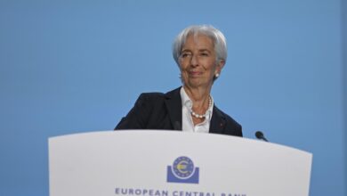 Guerra in Iran, Lagarde apre a un possibile rialzo dei tassi: che cosa potrebbe succedere