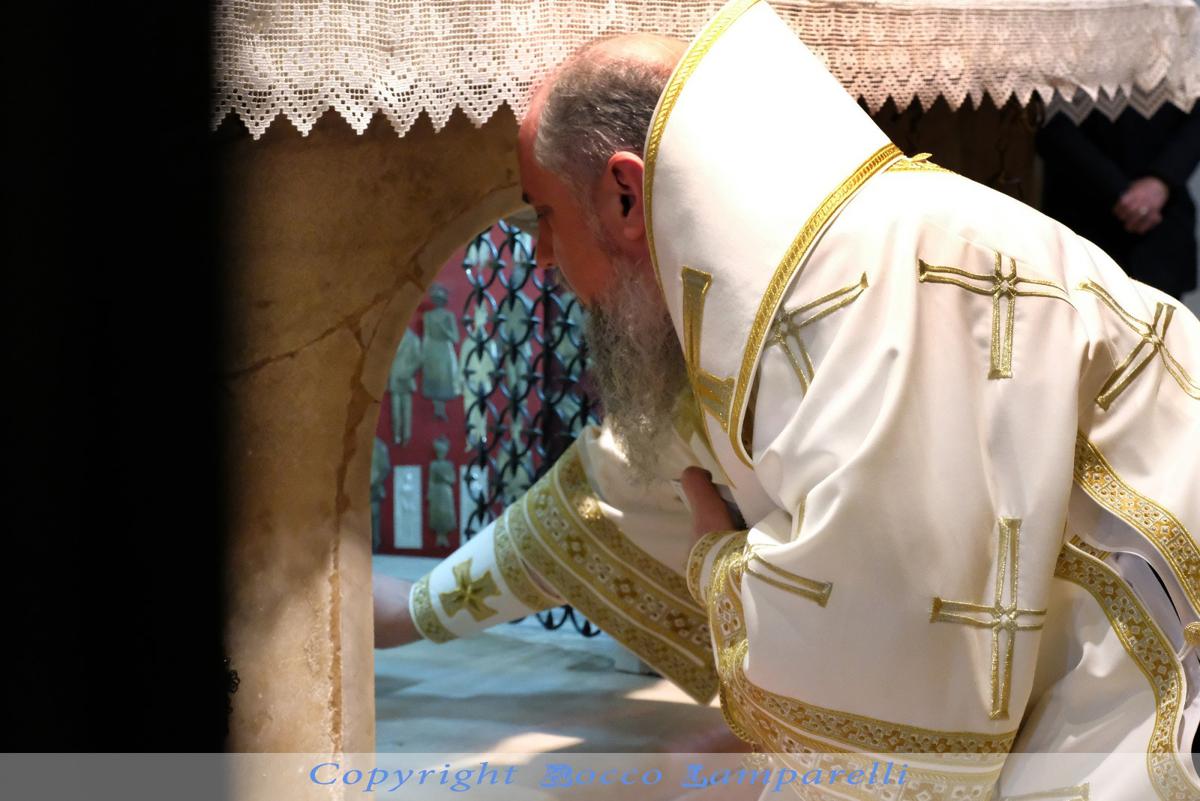 Il Metropolita di Kiev e Ucraina Epifanio I in Basilica a San Nicola Bari Il Metropolita di Kiev e Ucraina Epifanio I in Basilica a San Nicola Bari