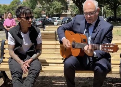 Concertone Capodanno Roma, bufera su Gualtieri. Lega e FdI: “Salga il sindaco sul palco a fare il rap con la chitarra”
