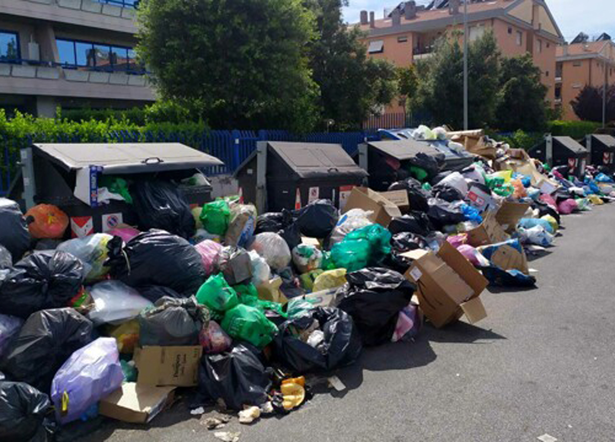 Giubileo, la stangata occulta per i romani: 30 mln di pellegrini, centinaia di mln per i rifiuti da spedire in Olanda Giubileo, la stangata occulta per i romani: 30 mln di pellegrini, centinaia di mln per i rifiuti da spedire in Olanda