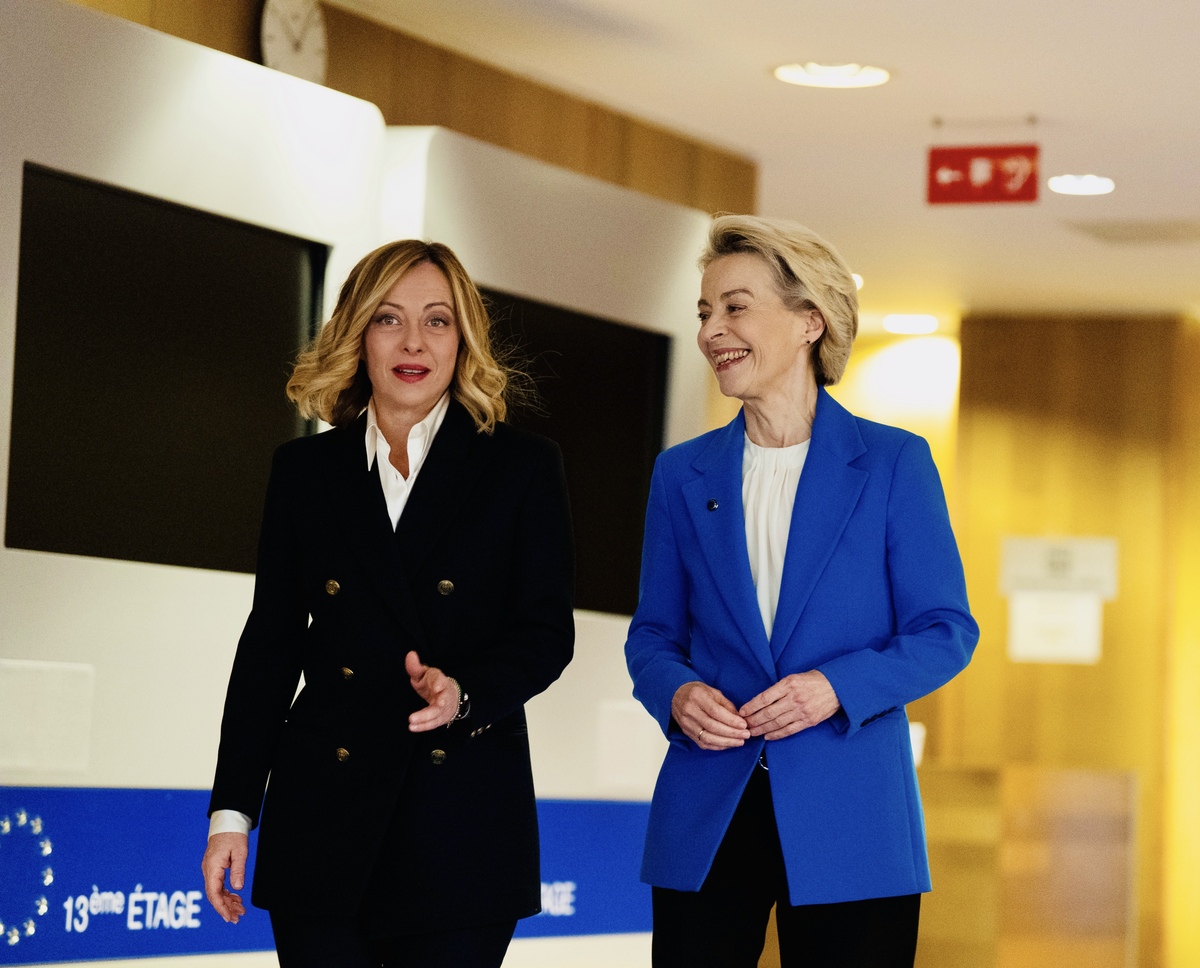 Meloni-von der Leyen, intesa vincente a Bruxelles: a colloquio su Ucraina, migranti e automotive Meloni-von der Leyen, intesa vincente a Bruxelles: a colloquio su Ucraina, migranti e automotive