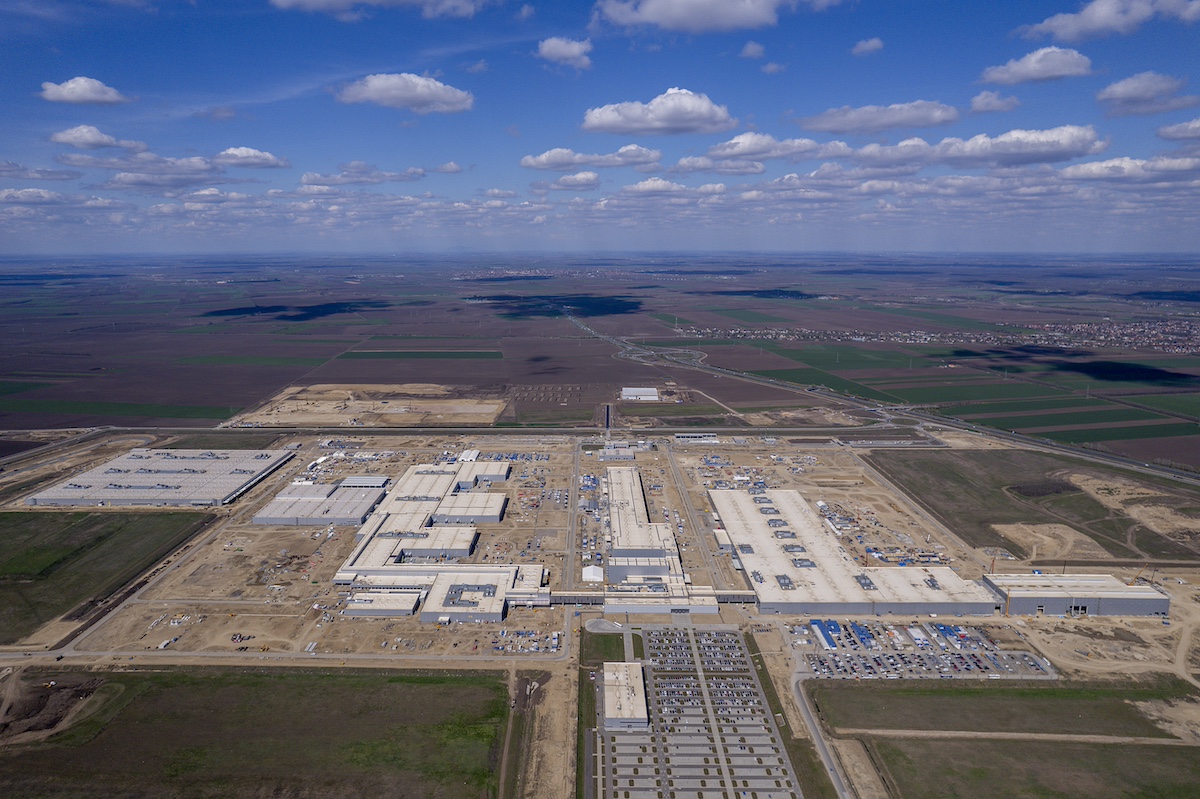 BMW Group Plant Debrecen: avviata la produzione dei veicoli di prova per la Neue Klasse BMW Group Plant Debrecen: avviata la produzione dei veicoli di prova per la Neue Klasse