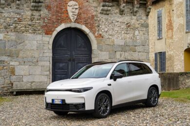 Leapmotor C10 REEV: debutto europeo al Salone dell’Auto di Bruxelles 2025