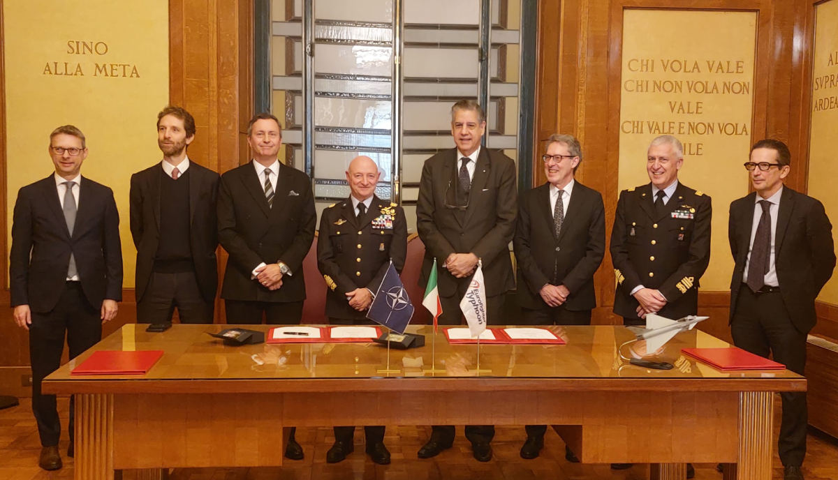 Leonardo: firmato l’accordo tra Eurofighter e NETMA per 24 velivoli destinati all’Aeronautica Militare italiana Leonardo: firmato l’accordo tra Eurofighter e NETMA per 24 velivoli destinati all’Aeronautica Militare italiana