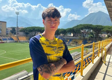 Chi è Romano Floriani Mussolini, il calciatore pronipote del Duce imparentato anche con Sophia Loren nella bufera per un gol