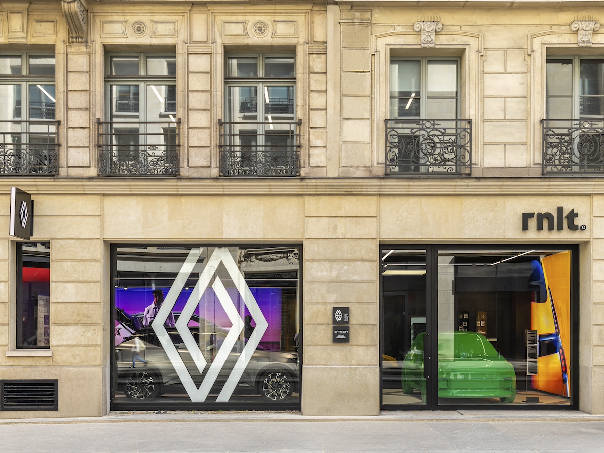 Il Gruppo Renault valuta le mosse dei partner dell’Alleanza e prosegue nello sviluppo di progetti strategici di valore Il Gruppo Renault valuta le mosse dei partner dell’Alleanza e prosegue nello sviluppo di progetti strategici di valore