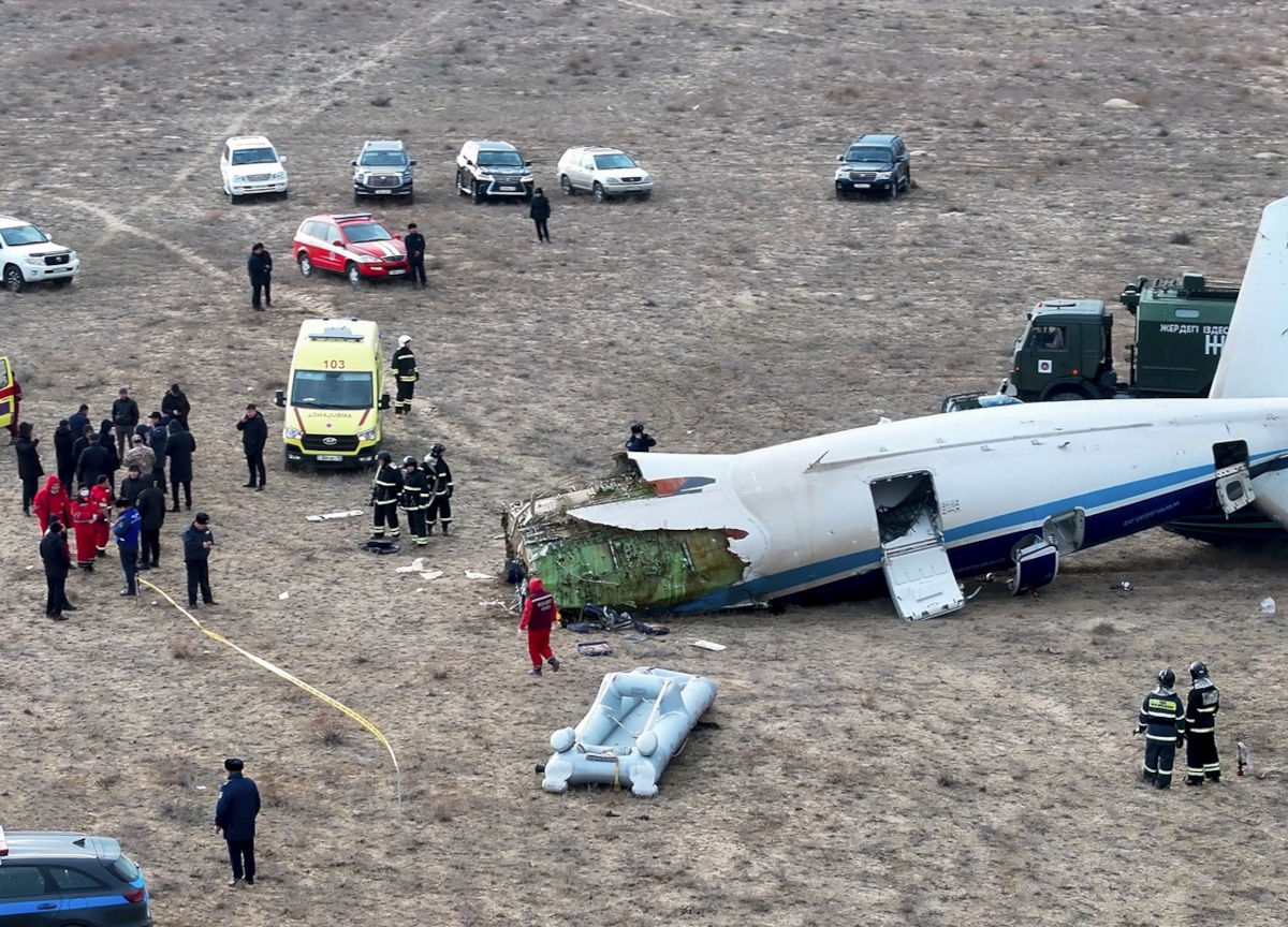 Tragedia in Kazakistan, l’ipotesi dell’attacco russo: volo scambiato per un drone ucraino Tragedia in Kazakistan, l’ipotesi dell’attacco russo: volo scambiato per un drone ucraino
