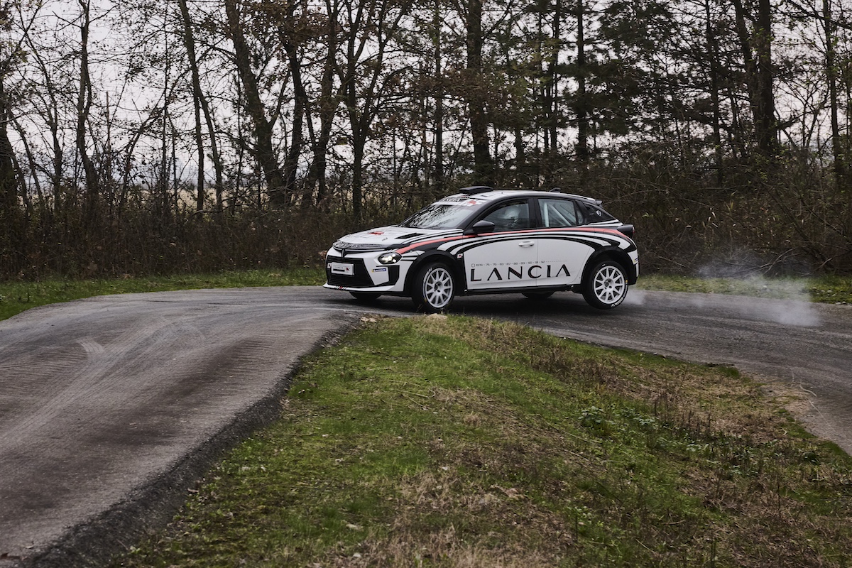 Lancia Y HF: il ritorno nei rally raccontato da Eugenio Franzetti Direttore di Lancia Corse HF Lancia Y HF: il ritorno nei rally raccontato da Eugenio Franzetti Direttore di Lancia Corse HF