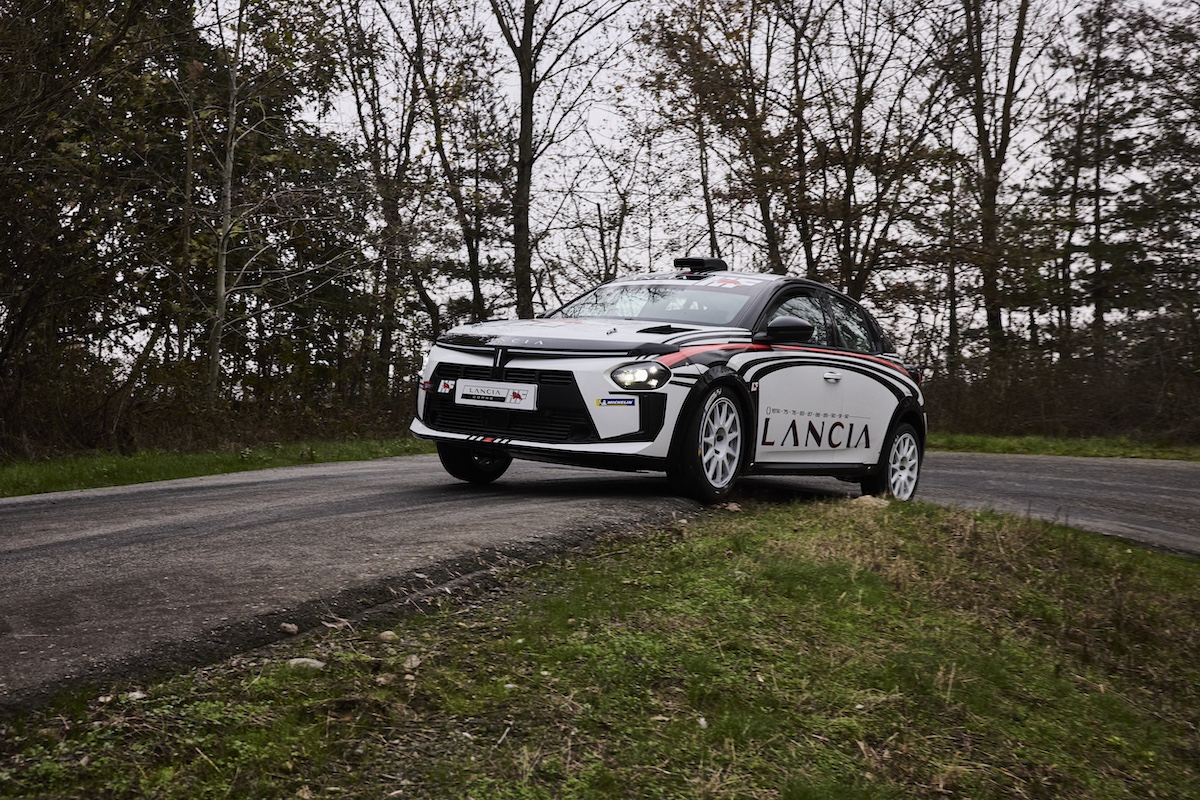 Lancia Y HF: il ritorno nei rally raccontato da Eugenio Franzetti Direttore di Lancia Corse HF Lancia Y HF: il ritorno nei rally raccontato da Eugenio Franzetti Direttore di Lancia Corse HF