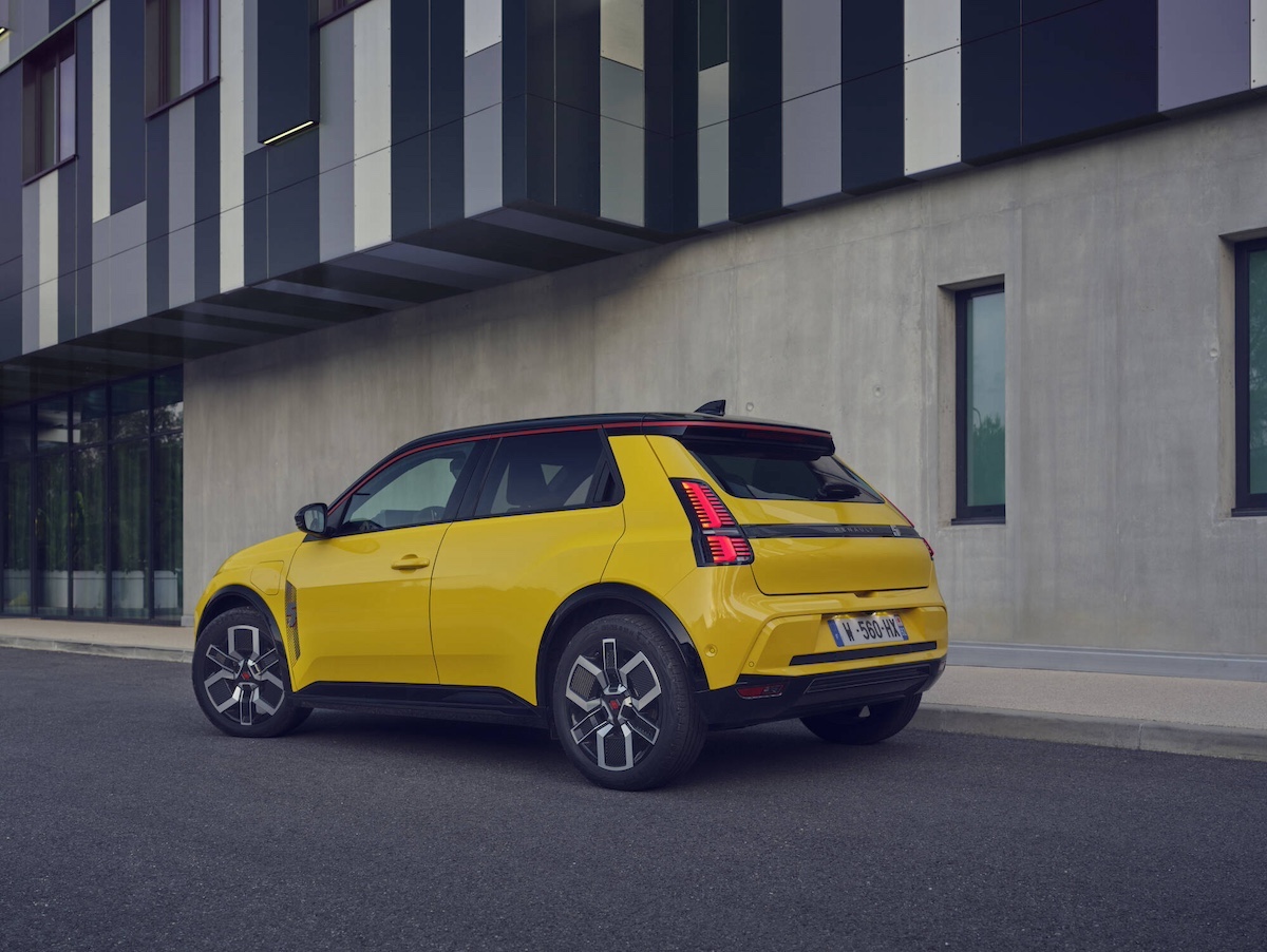 Renault 5 E-Tech Electric: un design iconico tra passato e futuro
