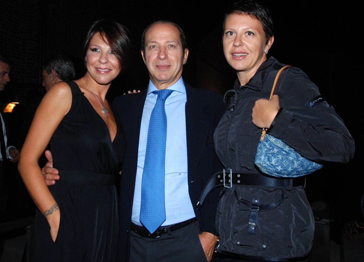 Luna Berlusconi, la nipote di Silvio si lancia nel business del food: nasce a Milano la newco “Bettola Siciliana” Luna Berlusconi, la nipote di Silvio si lancia nel business del food: nasce a Milano la newco “Bettola Siciliana”