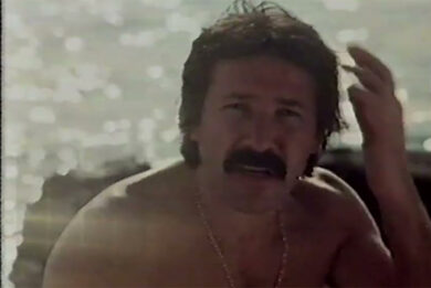 Cesare Ragazzi è morto, chi era l’uomo con “un’idea meravigliosa in testa” che per primo fece lo spot al trapianto di capelli / VIDEO