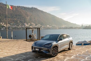 BYD, il primo costruttore cinese in Europa per vendite NEV: tra innovazione e strategia