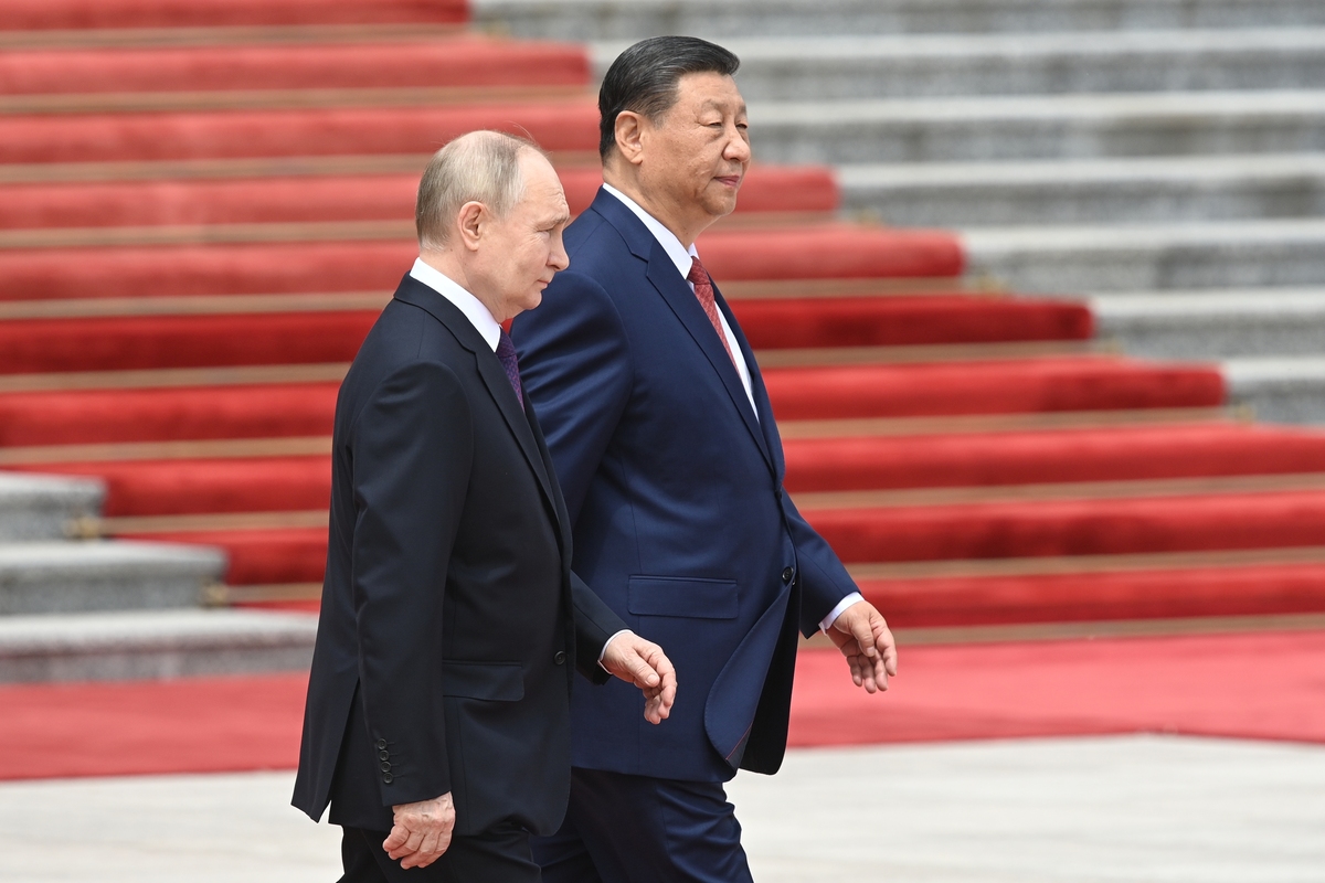 Cina, Xi scrive a Putin: “Voglio la pace nel mondo”. Il messaggio nascosto e i dubbi di Ue e Usa Cina, Xi scrive a Putin: “Voglio la pace nel mondo”. Il messaggio nascosto e i dubbi di Ue e Usa