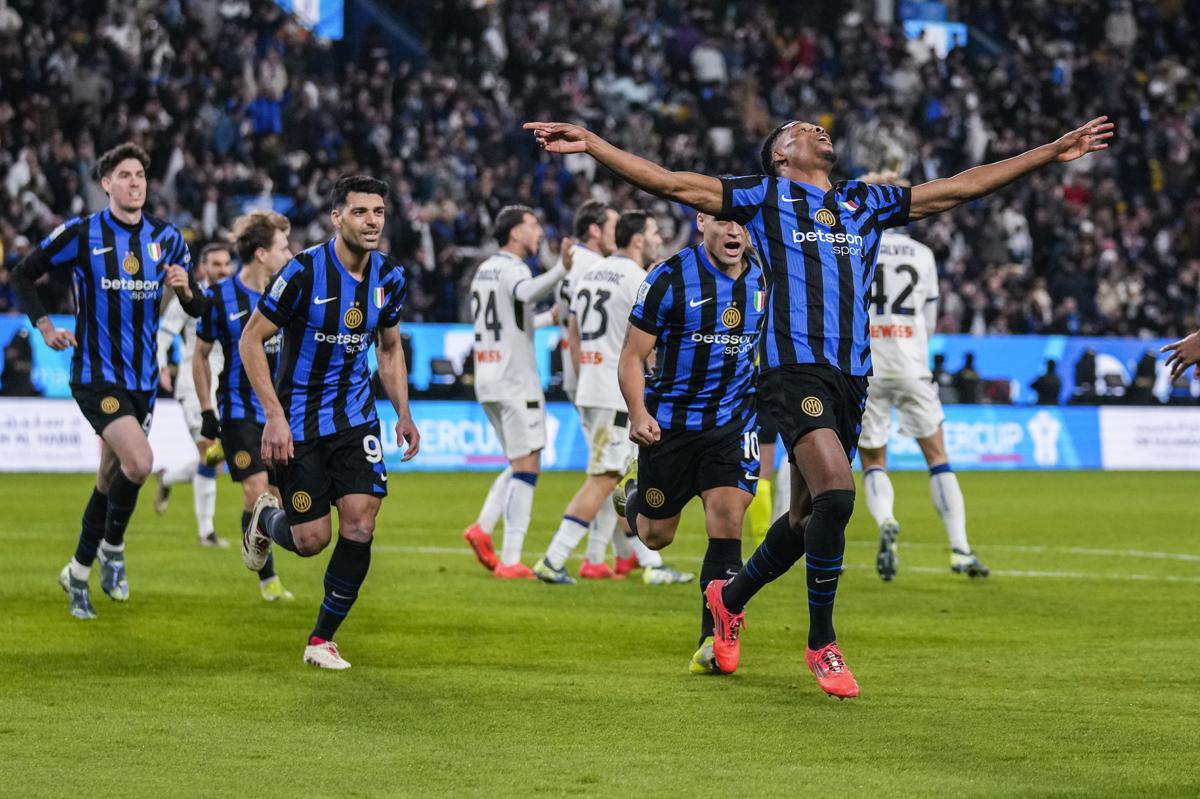 Supercoppa: Inter-Atalanta 2-0. Doppietta di Dumfries Supercoppa: Inter-Atalanta 2-0. Doppietta di Dumfries