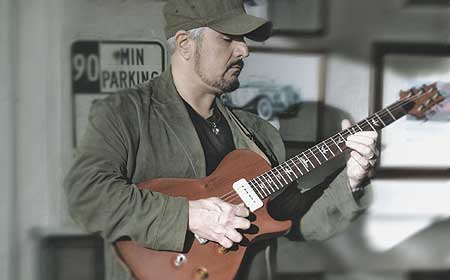 Pino Daniele, dieci anni dalla scomparsa: il toccante tributo dei suoi cinque figli Pino Daniele, dieci anni dalla scomparsa: il toccante tributo dei suoi cinque figli