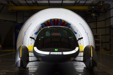 CES 2025: Aptera e Pininfarina il futuro della mobilità solare prende forma