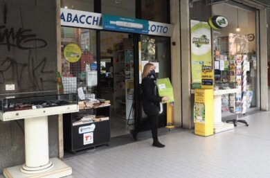 Lotteria Italia, 5 mln vinti in Lombardia. Biglietto venduto in Autogrill: ecco dove