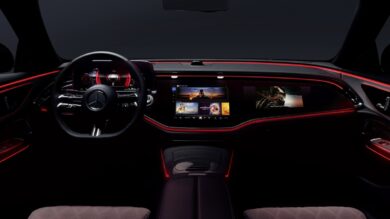 RIDEVU rivoluziona l’intrattenimento in auto: debutto al CES 2025 a bordo di Mercedes-Benz Classe E