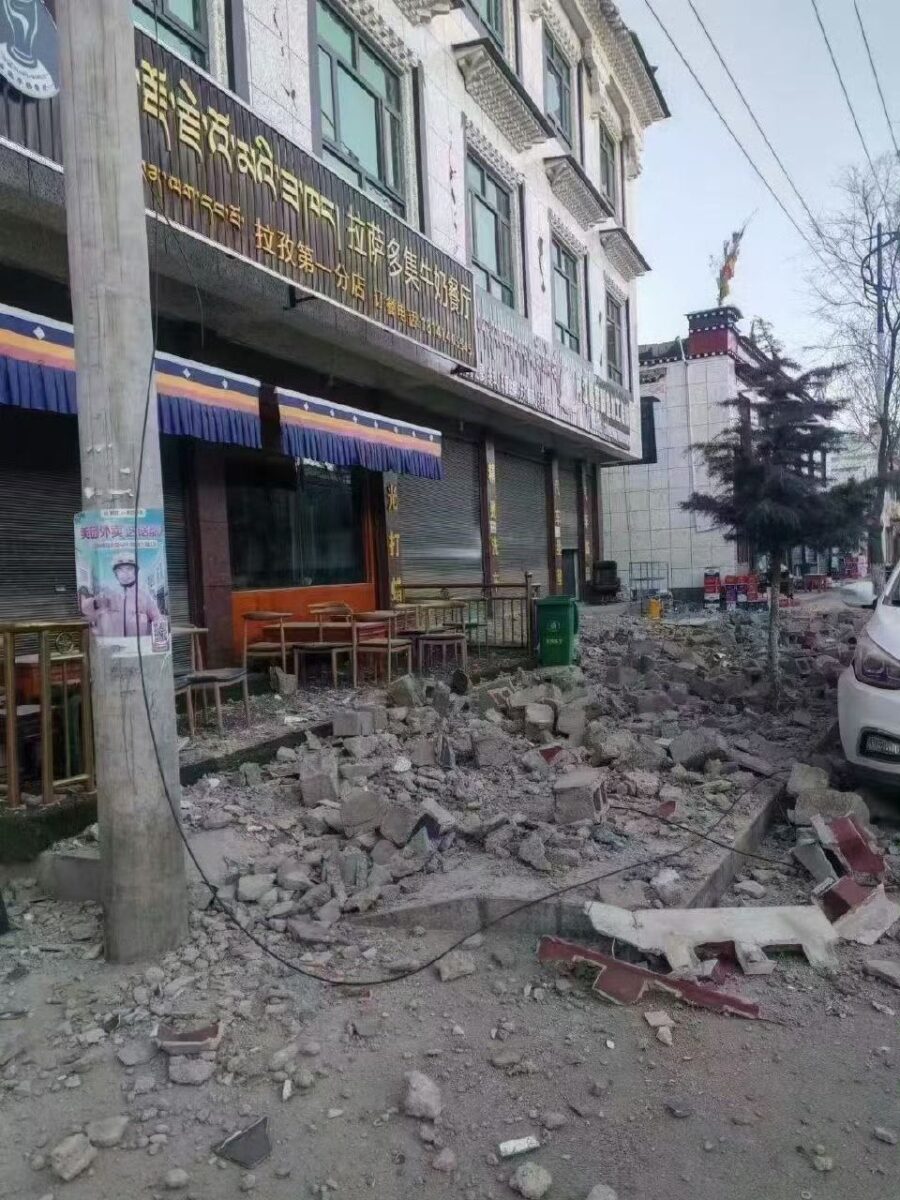 Terremoto in Tibet, il video del momento della scossa Terremoto in Tibet, il video del momento della scossa