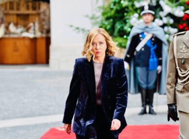 Cecilia Sala libera: un successo italiano che fa male ai corifei di sventura. Il commento