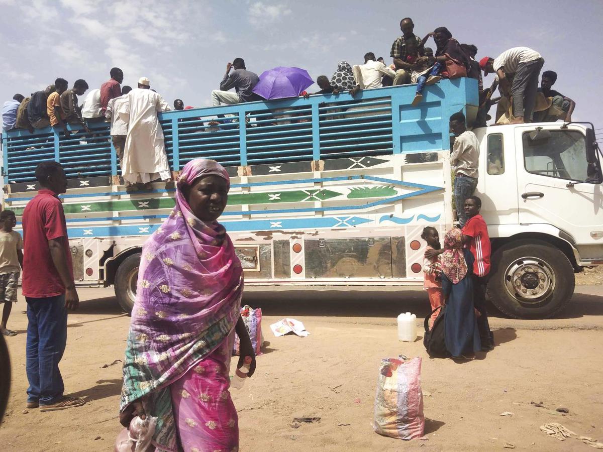 La guerra civile mette ko il Sudan: oltre 150mila vittime e più di 11 milioni di sfollati. “Irrealistico il cessate il fuoco nel 2025” La guerra civile mette ko il Sudan: oltre 150mila vittime e più di 11 milioni di sfollati. “Irrealistico il cessate il fuoco nel 2025”