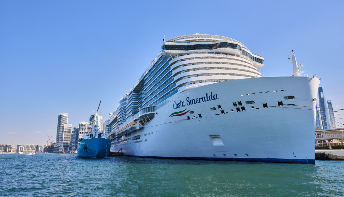 Costa Crociere, completato con successo il primo rifornimento di GNL nel porto di Dubai Costa Crociere, completato con successo il primo rifornimento di GNL nel porto di Dubai