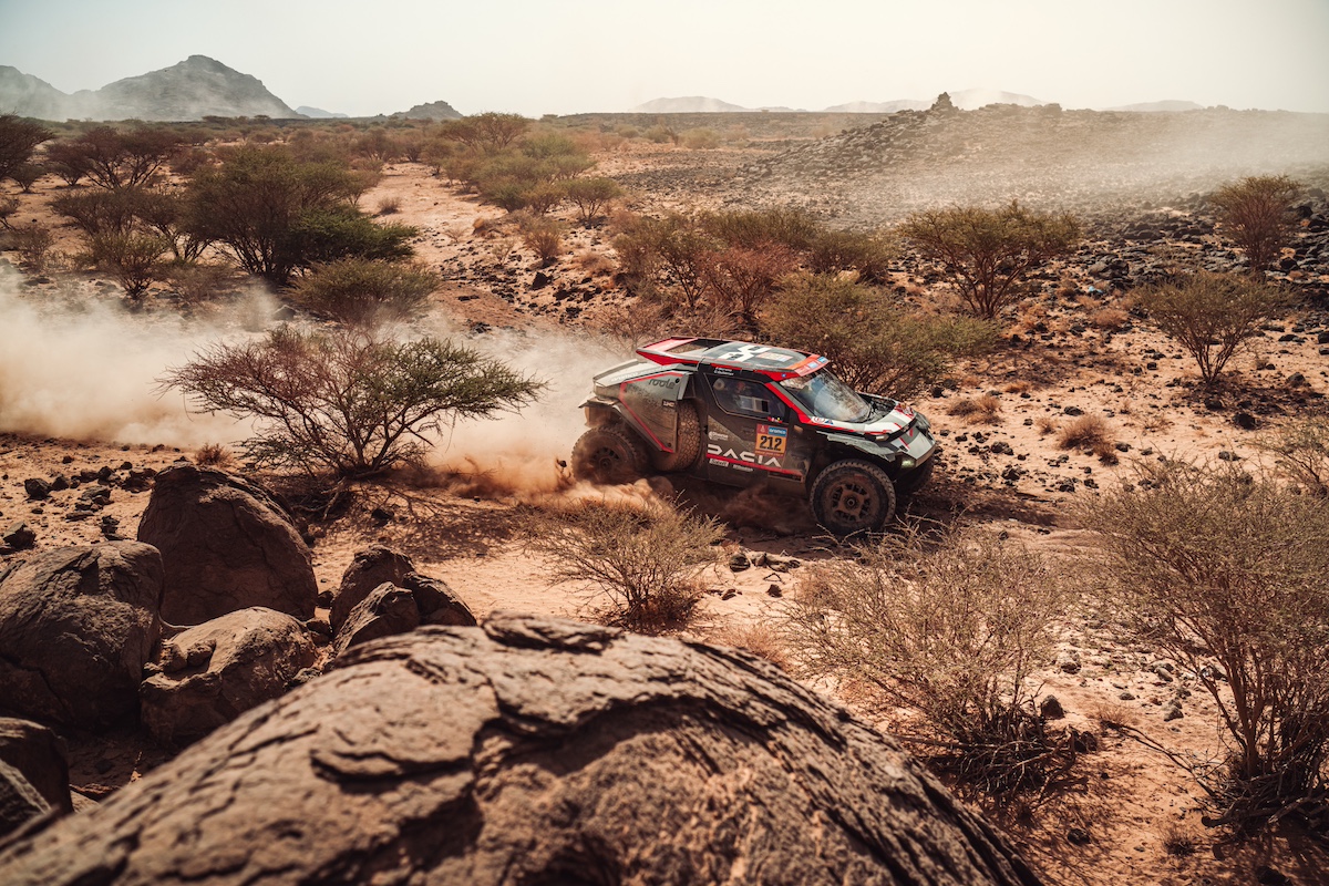 Rally Dakar 2025: ritmo e spirito di squadra per i Dacia Sandriders nella prima settimana di gara