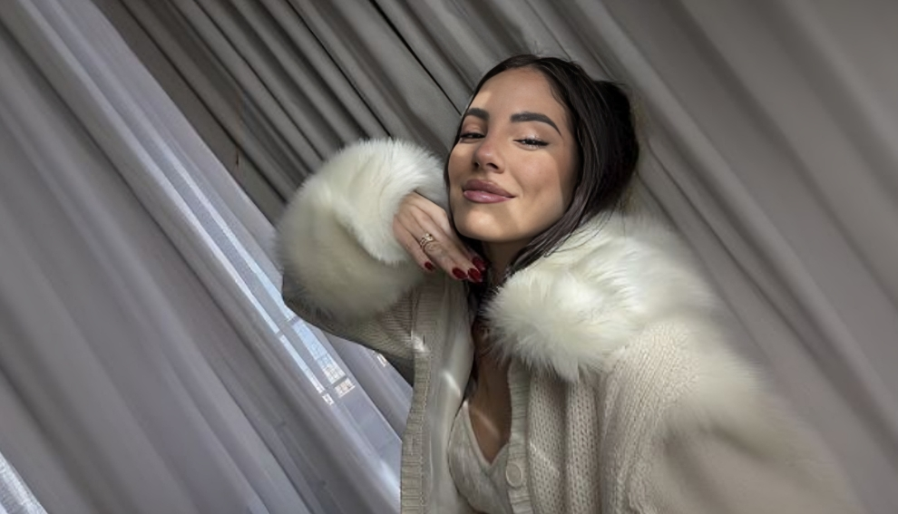 Giulia De Lellis, non solo la storia d’amore: al capolinea anche gli affari con l’erede delle pistole Beretta Giulia De Lellis, non solo la storia d’amore: al capolinea anche gli affari con l’erede delle pistole Beretta