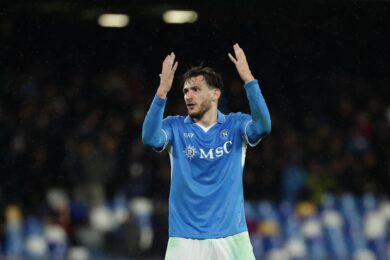 Kvaratskhelia-Psg cessione monstre: quanto guadagna il Napoli, Skriniar e chi prende al posto di Khvicha