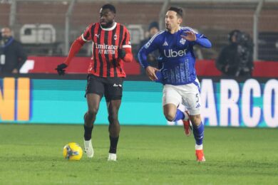 Serie A, i recuperi. Milan corsaro a Como; pareggio spettacolare in Atalanta-Juventus