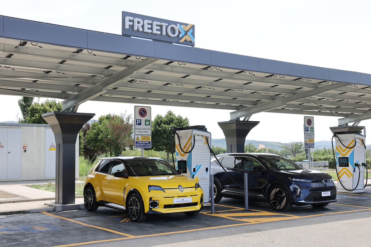 Mobilize e Free To X insieme per accelerare la mobilità elettrica in Italia Mobilize e Free To X insieme per accelerare la mobilità elettrica in Italia