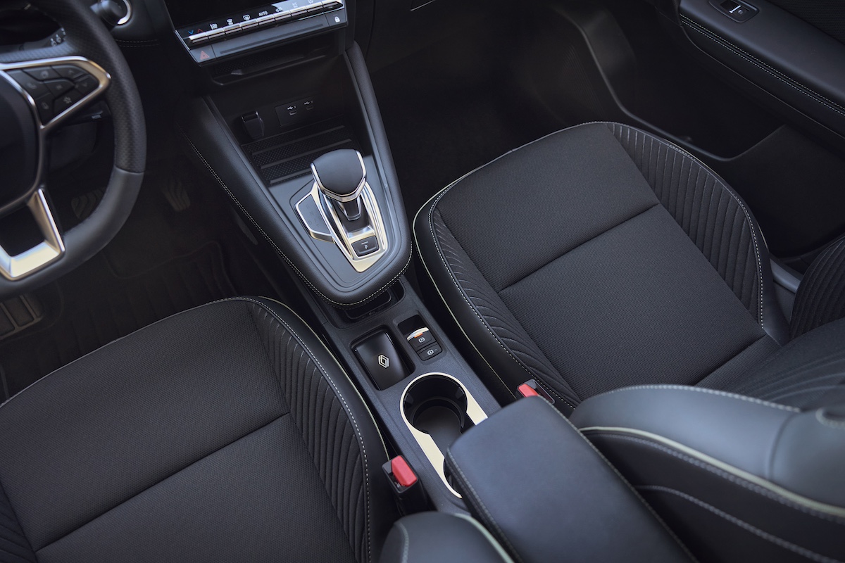 Renault Symbioz: un nuovo concetto di spazio interno da vivere Renault Symbioz: un nuovo concetto di spazio interno da vivere