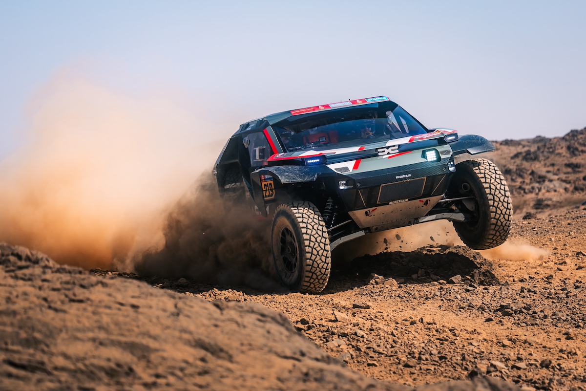 Dakar 2025, Nasser Al-Attiyah su Dacia conquista la tappa 9 Dakar 2025, Nasser Al-Attiyah su Dacia conquista la tappa 9