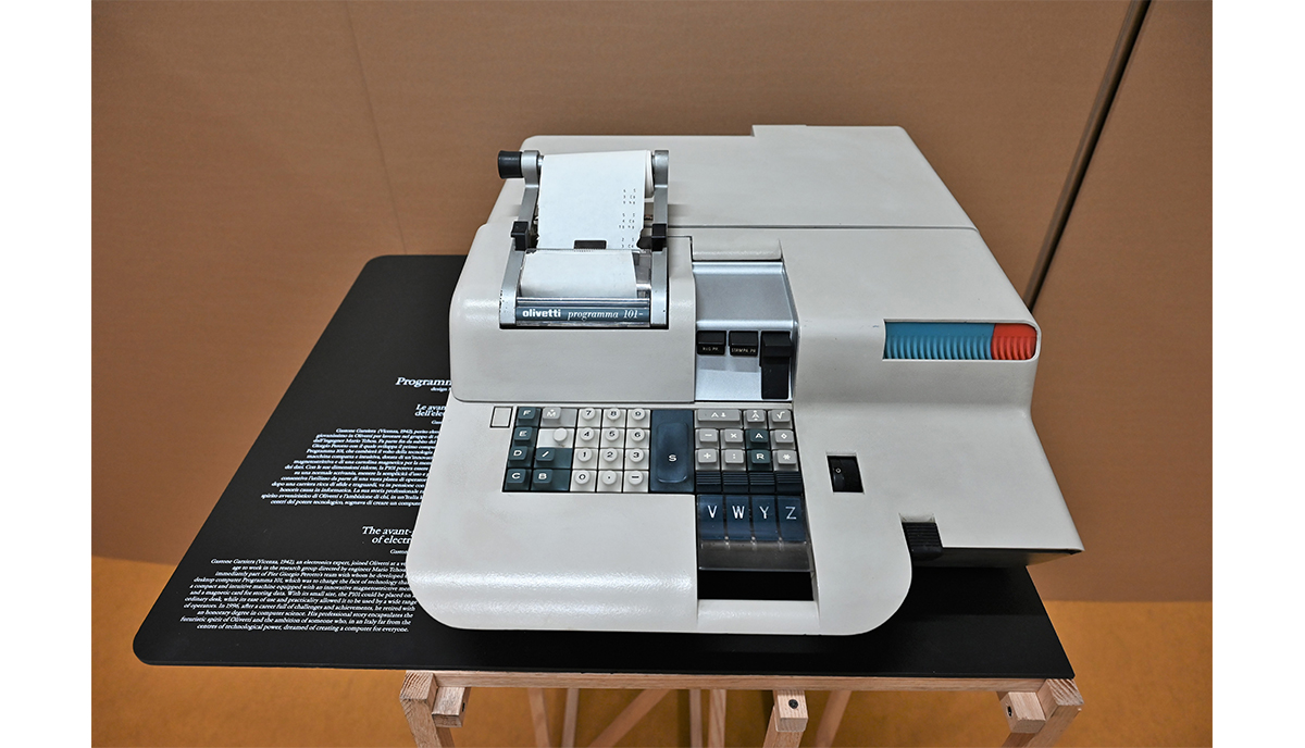 Olivetti. Uomini, progetti e prodotti una mostra senza tempo Olivetti. Uomini, progetti e prodotti una mostra senza tempo