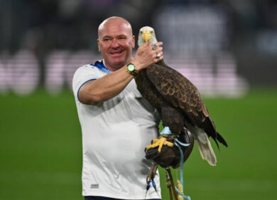 Protesi penina, Claudio Lotito non perdona il falconiere Bernabè: “La Lazio non è Cicciolina”