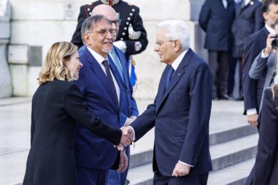 Mattarella ha stoppato lo ‘scudo’ per le forze dell’ordine. Meloni (e Tajani) d’accordo in chiave anti-Lega. Inside