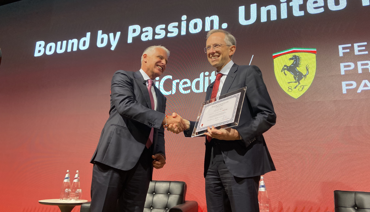 UniCredit e Ferrari: la nuova partnership che celebra eccellenza e innovazione italiana UniCredit e Ferrari: la nuova partnership che celebra eccellenza e innovazione italiana
