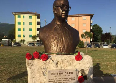 Ricordo Bettino Craxi: in piazza Craxi a Rieti domenica un convegno. Assente Bobo impegnato ad Hammamet