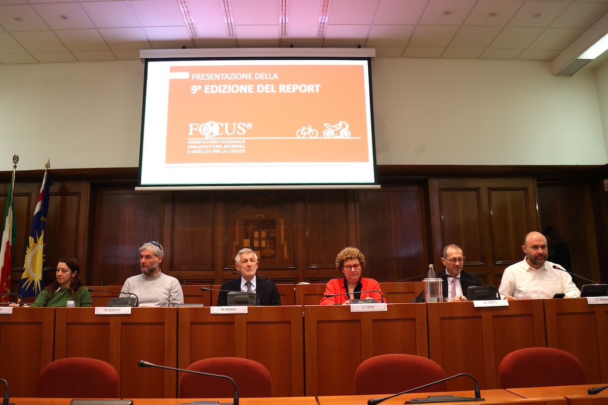Mobilità urbana: Focus2R rivela crescita delle due ruote in città ma allarme sicurezza Mobilità urbana: Focus2R rivela crescita delle due ruote in città ma allarme sicurezza