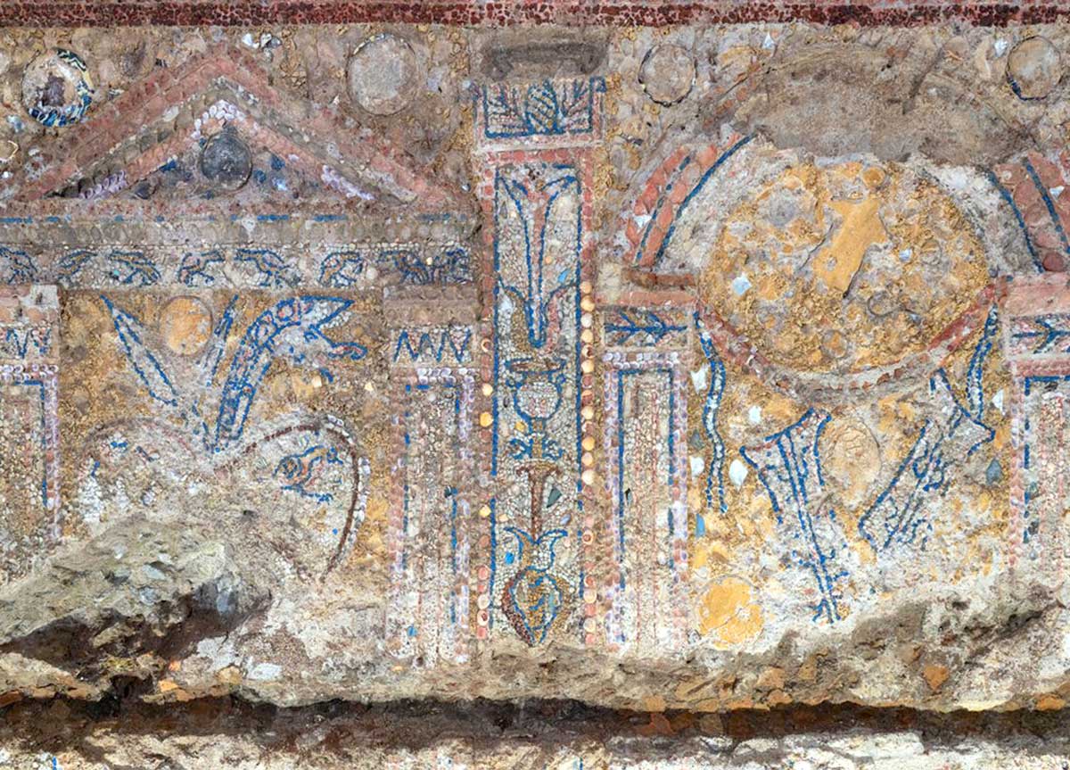 La Domus Aurea come non l’avete mai vista: blu egizio, ocra gialla e rosso La Domus Aurea come non l’avete mai vista: blu egizio, ocra gialla e rosso