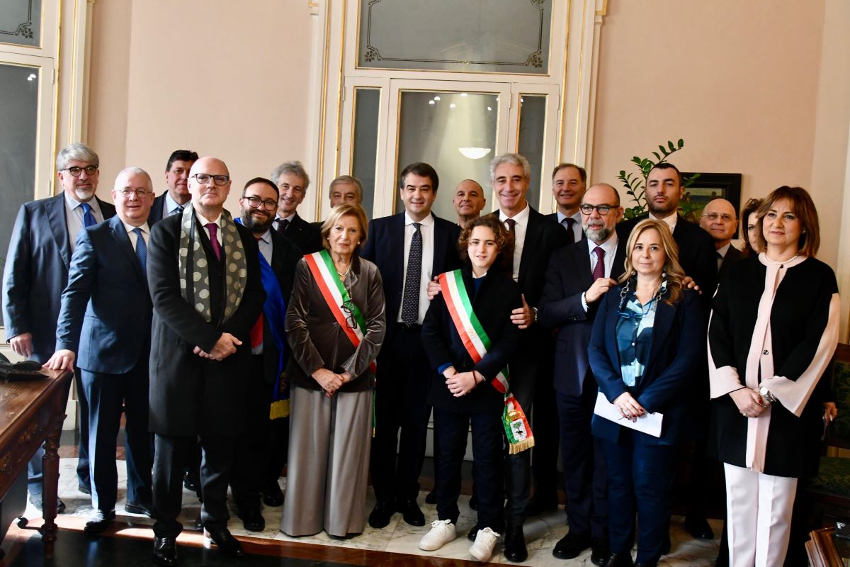 In Europa la Puglia c’è: il Salento pronto al ruolo di “porta nel Mediterraneo” In Europa la Puglia c’è: il Salento pronto al ruolo di “porta nel Mediterraneo”