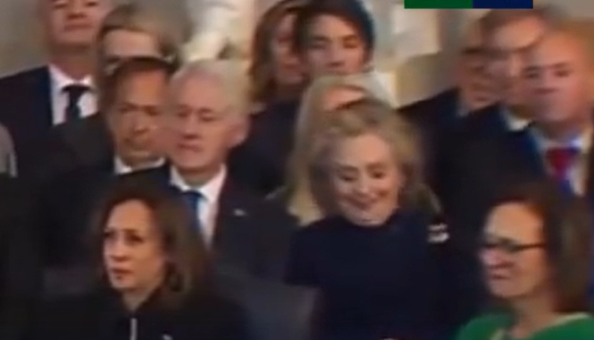 Trump: “Cambieremo il nome del Golfo del Messico”. E Hillary Clinton scoppia a ridere Trump: “Cambieremo il nome del Golfo del Messico”. E Hillary Clinton scoppia a ridere