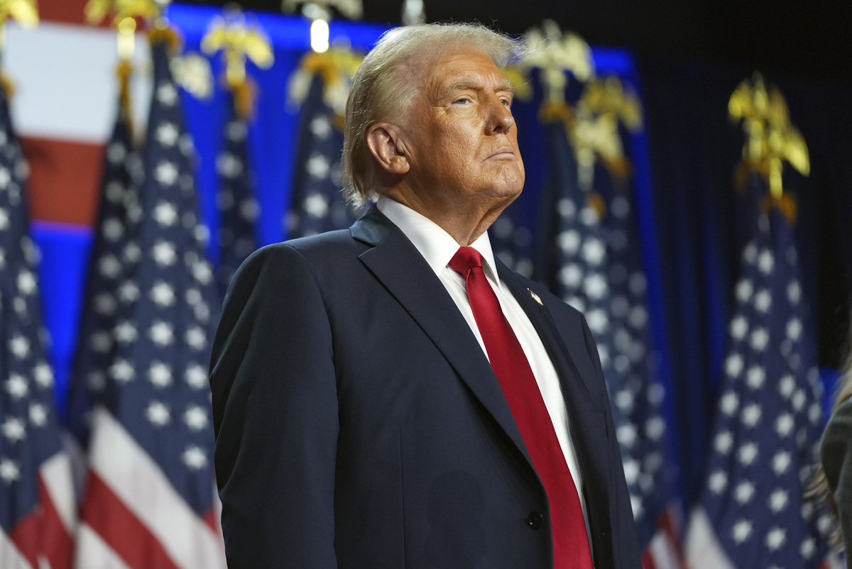 Trump: “L’Ue si comporta molto male con noi, dovrà pagare i dazi” Trump: “L’Ue si comporta molto male con noi, dovrà pagare i dazi”