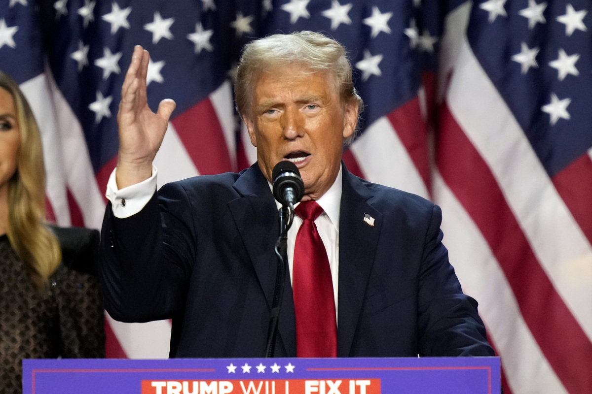 Trump: “L’Ue si comporta molto male con noi, dovrà pagare i dazi” Trump: “L’Ue si comporta molto male con noi, dovrà pagare i dazi”