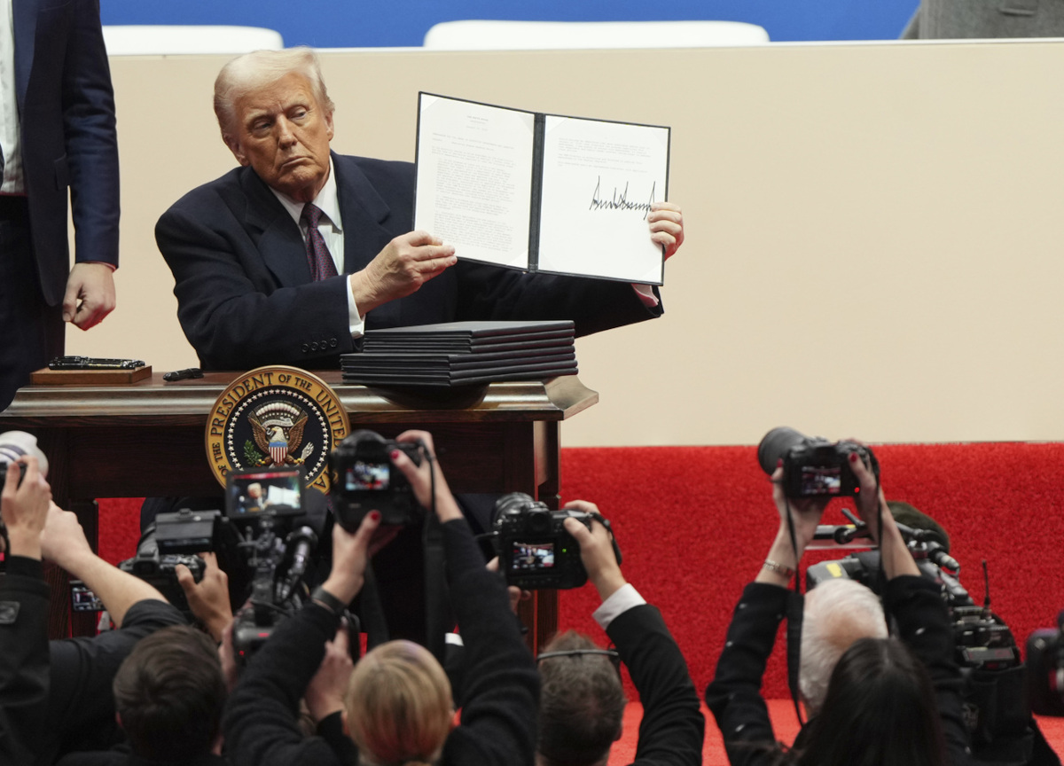 Trump e la politica estera 2.0: un mix di arroganza imperialista e delirio di onnipotenza Trump e la politica estera 2.0: un mix di arroganza imperialista e delirio di onnipotenza