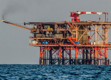 Rogo nel mare del Molise, a fuoco la piattaforma Rospo di Mare: evacuata