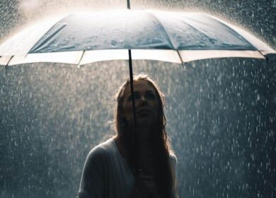 Meteo prossimi giorni: niente tregua dalla pioggia. Sono previsti rovesci e forti acquazzoni, ecco dove